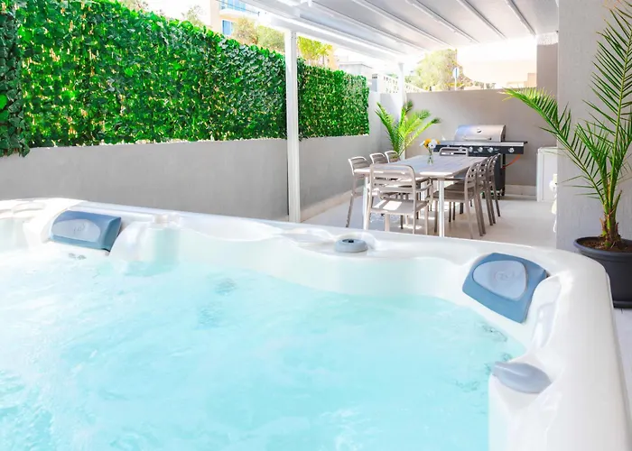 Beautiful 3br W Private Jacuzzi By Arco Collection *