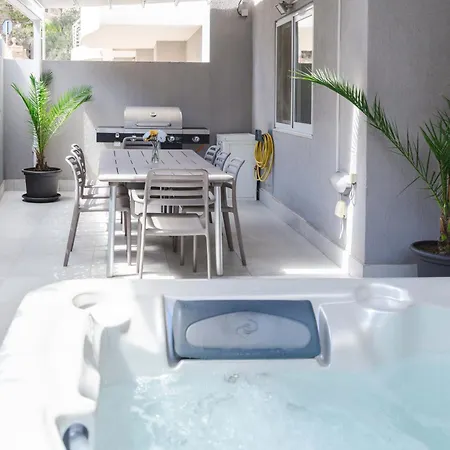 Beautiful 3br W Private Jacuzzi By Arco Collection * Is-Swieqi