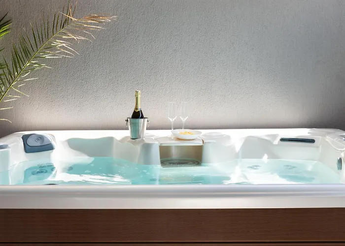 Lägenhet Beautiful 3br W Private Jacuzzi By Arco Collection Is-Swieqi